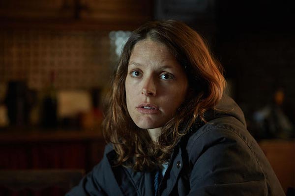 Chloe Dumont in War of the Worlds