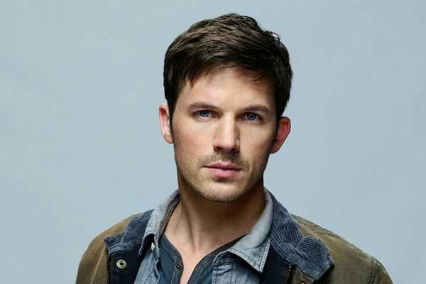Wyatt Logan en Timeless