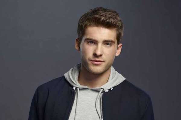 Asher Adams aus All American