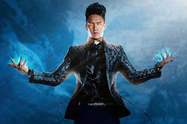 Magnus Bane aus Shadowhunters: The Mortal Instruments