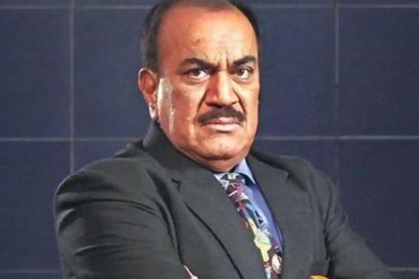 Inspector Pradyuman em C.I.D.