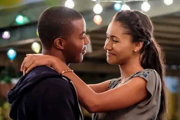 Layla and Spencer em All American