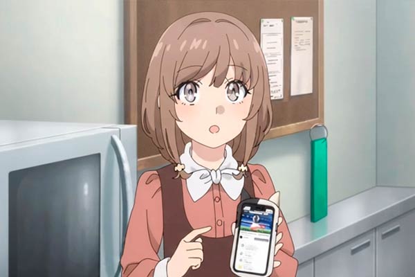 Kaede Azusagawa in Rascal Does Not Dream of Santa Claus
